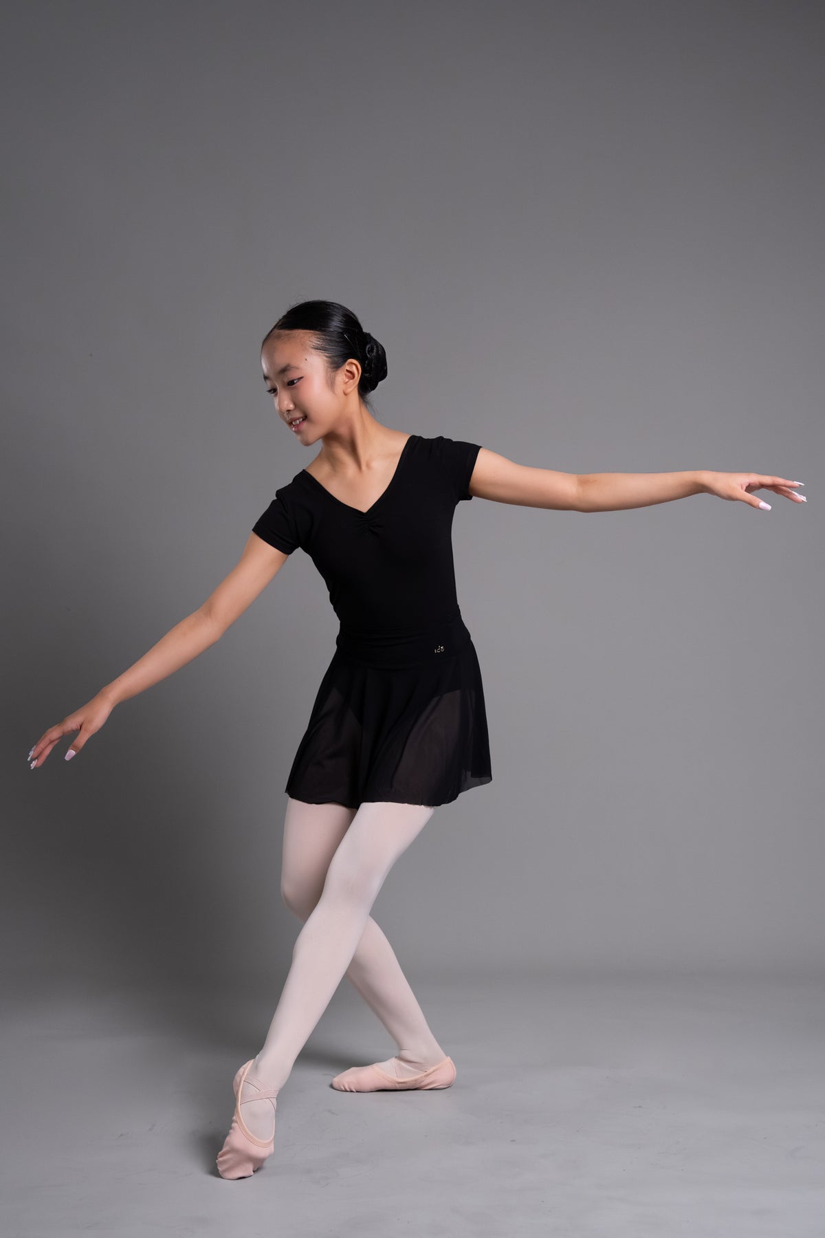 Kids Classic Black Ballet Leotard – Cotton Dancewear for Girls & Teens